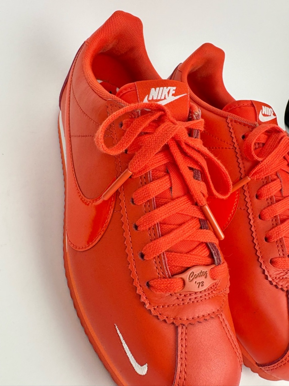 NIKE Classic Cortez 72 Premium Team Orange 905614-802 (Size 8W) - Picture 5 of 9